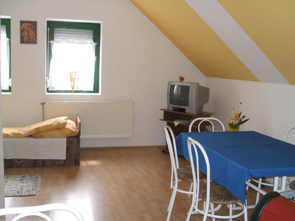 Feherszeker Apartmanok Abádszalók 客房 照片